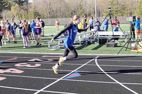 Shamion sets new school record for 200 meter dash  
