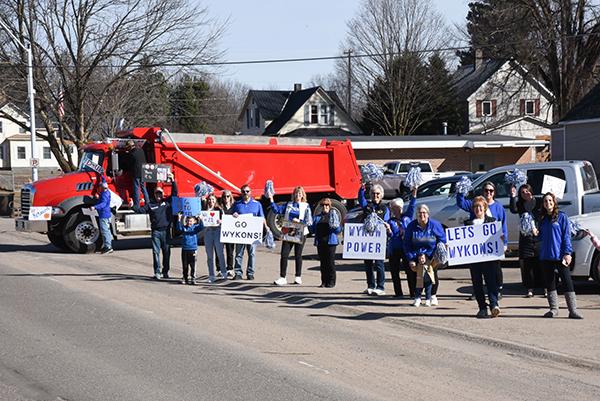 Fans send off the WIC Girls Basketball team. Photo by Kevin Zini